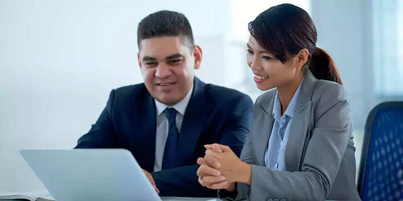 Why Partner with the Best TN Visa Consultants for Canadian Applicants for Angola?